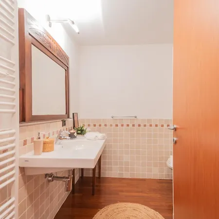 Filanda - Lakefront In By Rent Appartement *