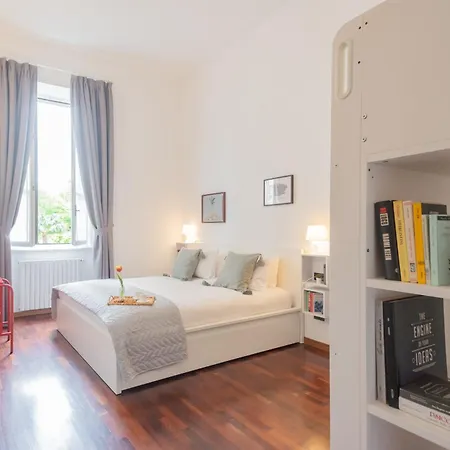 Filanda - Lakefront In By Rent * 코모