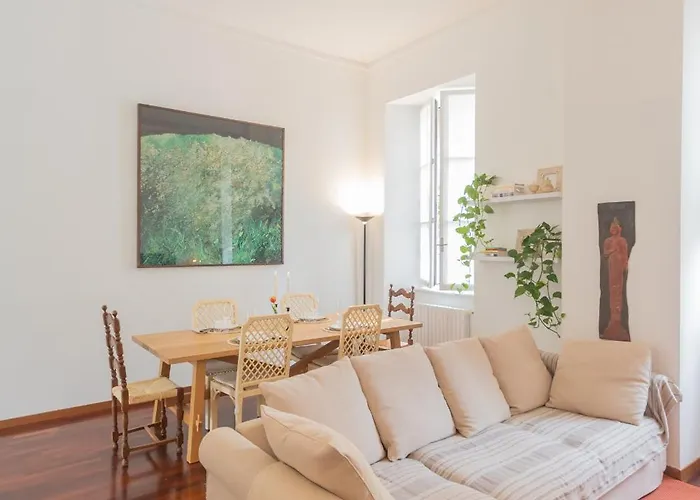 Filanda - Lakefront In By Rent 코모